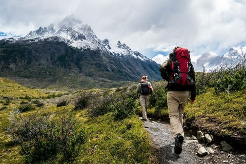 Accompagner en montagne, c'est tenir la corde administrative aussi